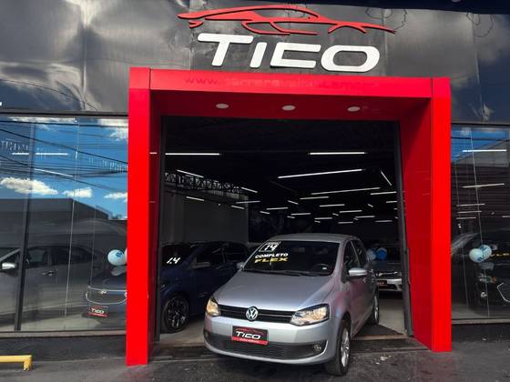 VOLKSWAGEN FOX 1.6 MI ROCK IN RIO 8V FLEX 4P MANUAL VOLKSWAGEN FOX 1.6 MI ROCK IN RIO 8V FLEX 4P MANUAL